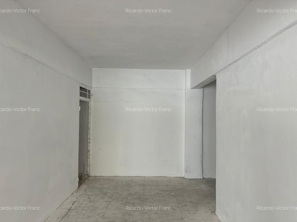 Spațiu comercial 198 mp, zonă Piata 23 August, Str. Nicolae Roșu – disponibil im - 4 Spațiu comercial 198 mp, zonă Piata 23 August, Str. Nicolae Roșu – disponibil im - 4