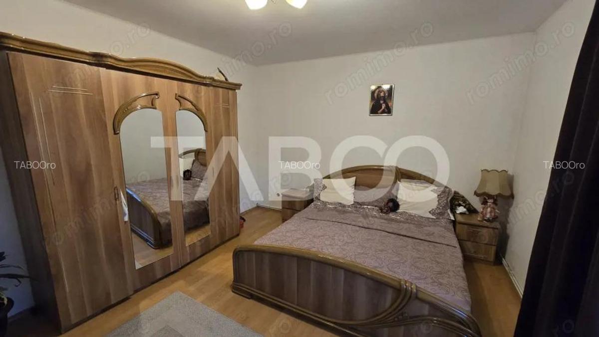 Casa individuala de vanzare 6 camere garaj Selimbar - 16