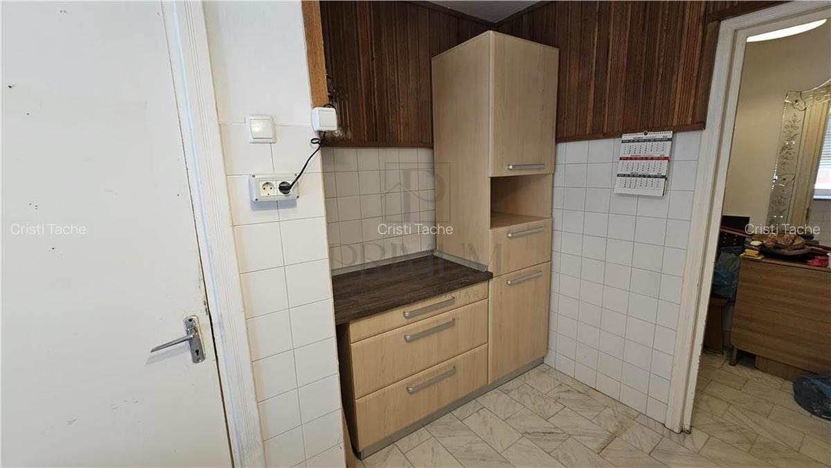 SPITALUL JUDETEAN - ETAJ 2 - BLOC IZOLAT - 3 CAMERE - 11