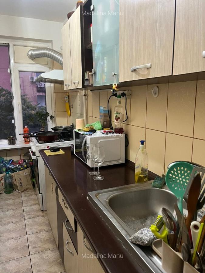 Vand apt. 3 cam. mobilat si utilat, la metrou Romancierilor - 4
