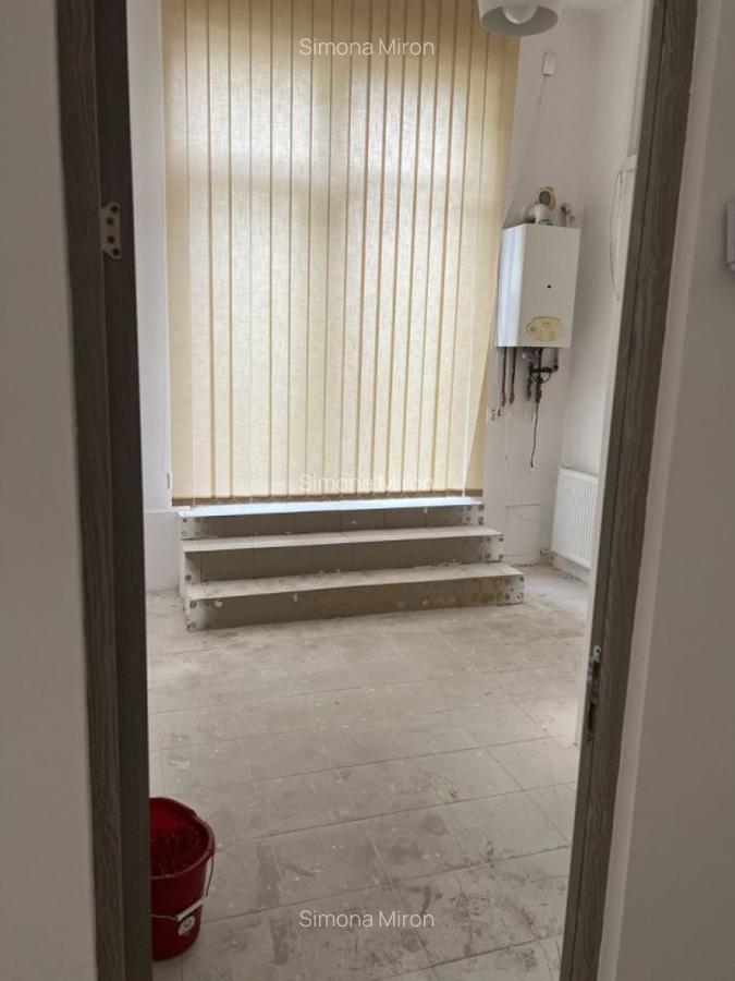De Vanzare Spatiu Comercial, 63.5 mp, Parcare, Zona Porii - 3