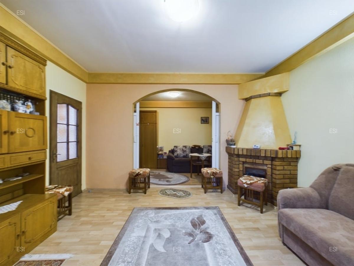 CASA DE VANZARE SINAIA | Eleganță, Confort și Priveliști Montane de exceptie - 8