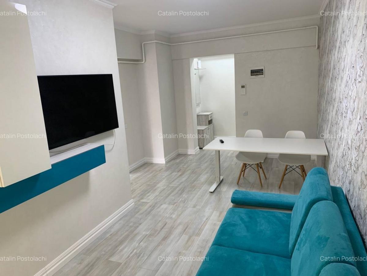 Se inchiriaza: apartament modern cu 3 camere la Royal Town, Copou - 4