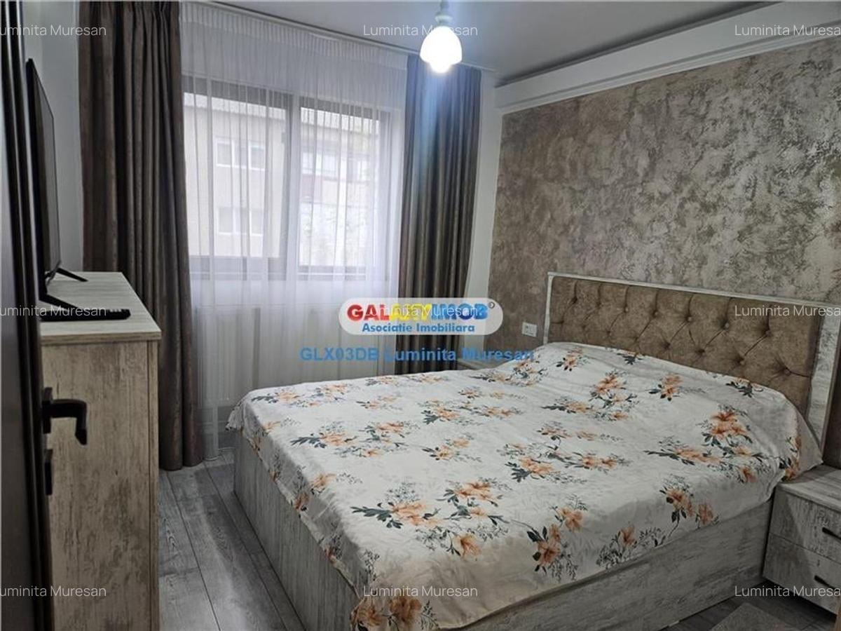 Inchiriere apartament 3 camere semidecomandat Targoviste Micro 11 - 17