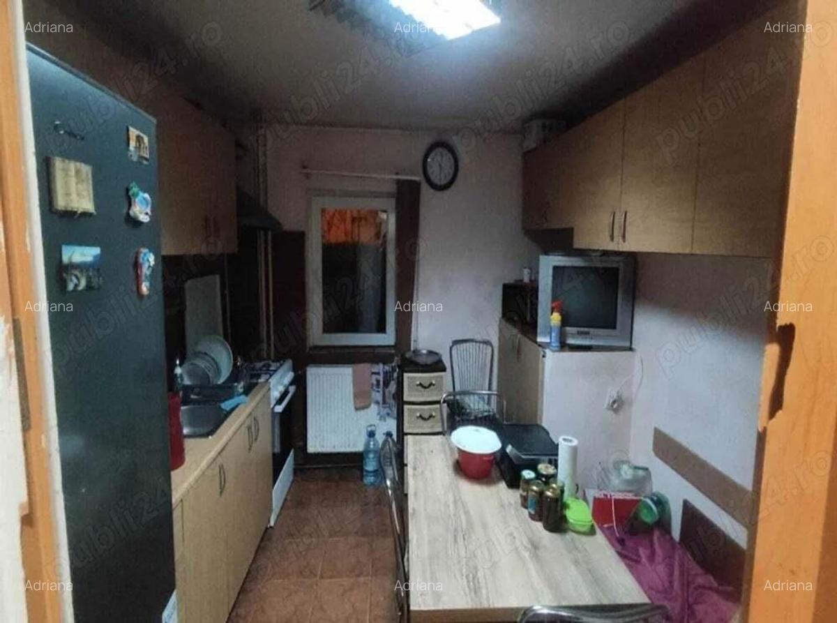 Ocazie!! Apartament 3 camere la parter cu centrala in zona Matei Basarab - 2