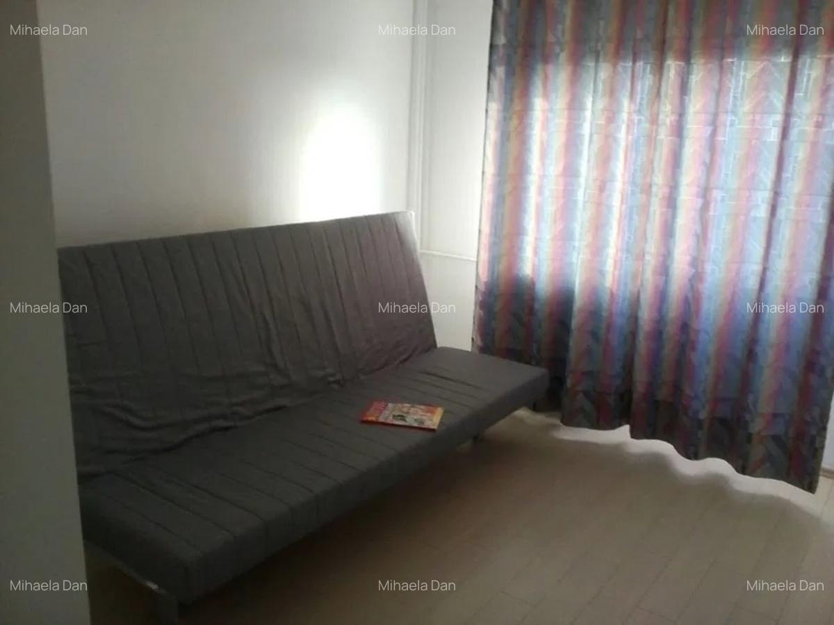 Apartament -3 camere -decomandat-Zona Rahova - 2