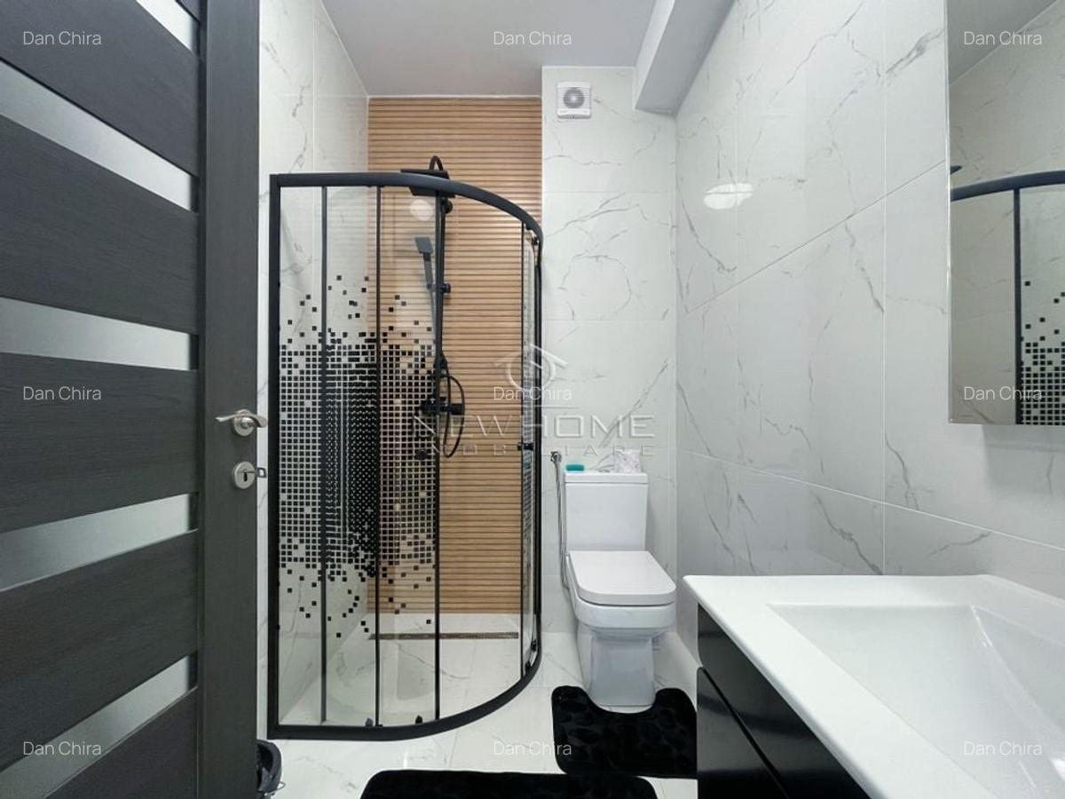 Apartament de închiriat cu 3 camere,  zona Iris - 12