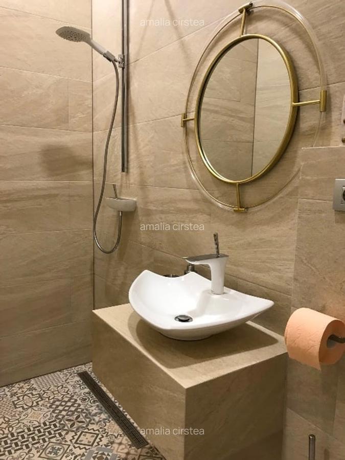 Ultracentral, spațios, luminos și cu terase generoase - multifuncțional - 10