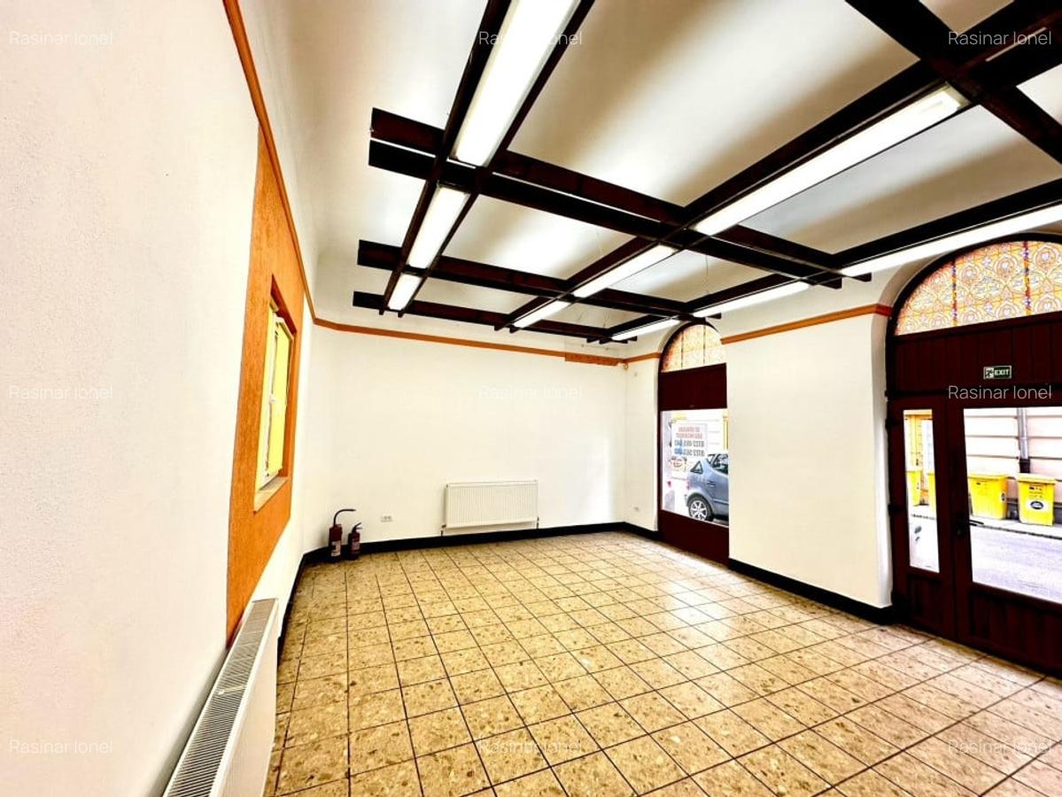 Oportunitate comerciala! Spatiu comercial situat in inima orasului,85mp-3 camere - 3