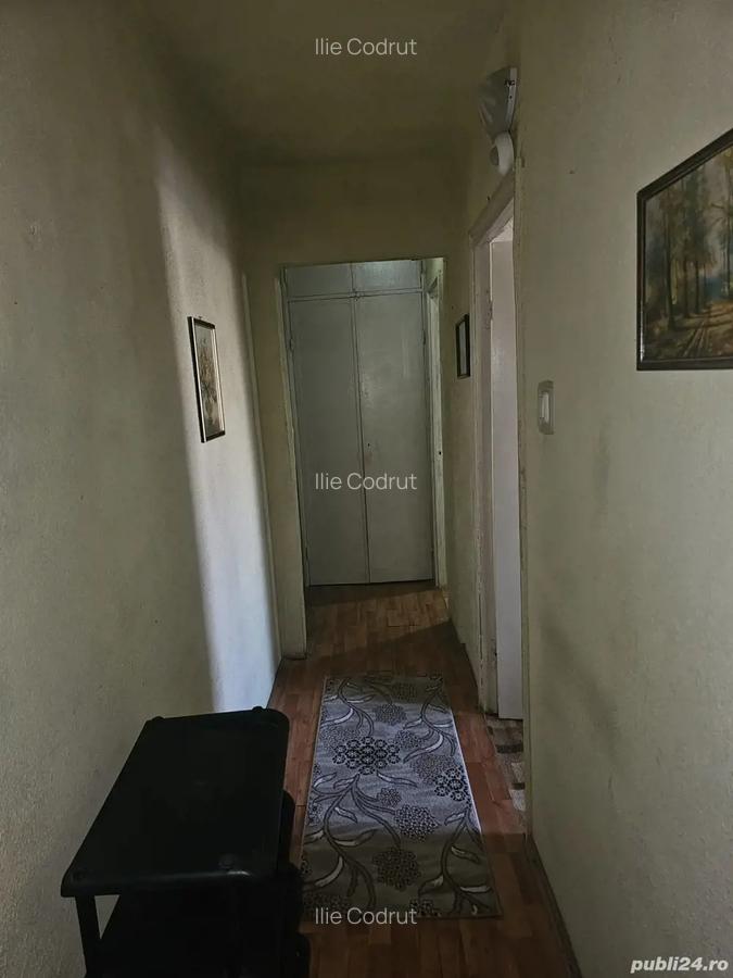 Vand apartament cu 3 camere in Zarnesti, zona Tohan Blocuri - 5
