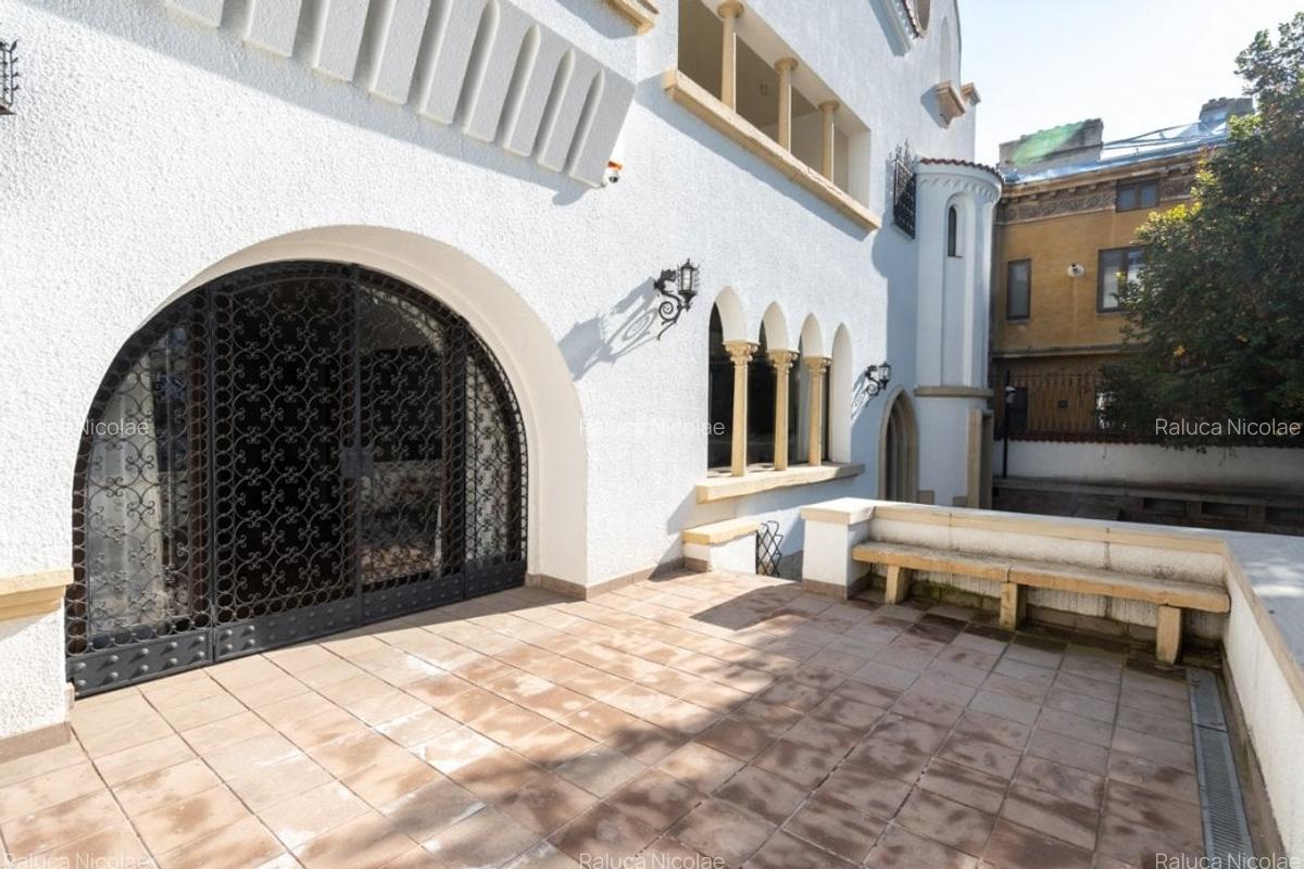 Vila Istorica in Zona Dacia - Eleganta, Spatiu Generos si Locatie Exclusivista - 35