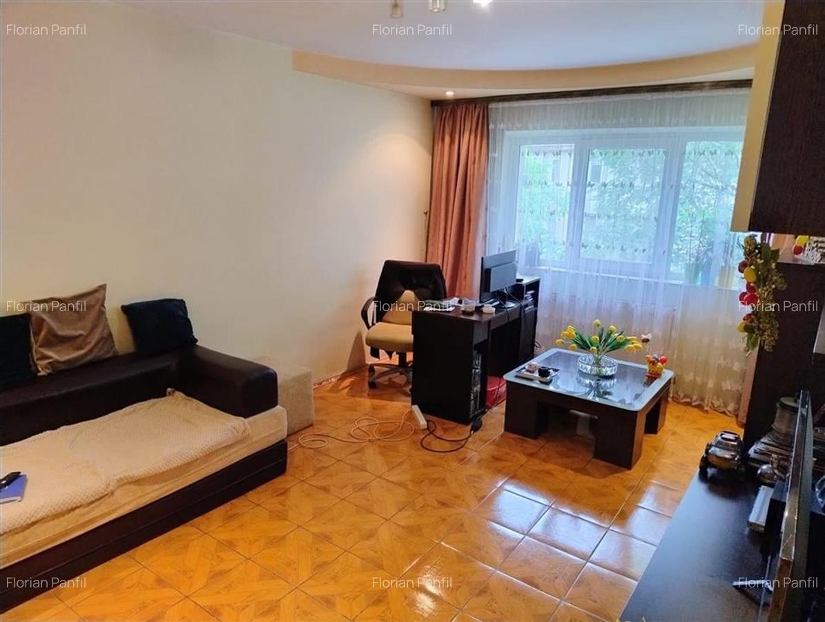 Apartament 3 camere decomandat - 12