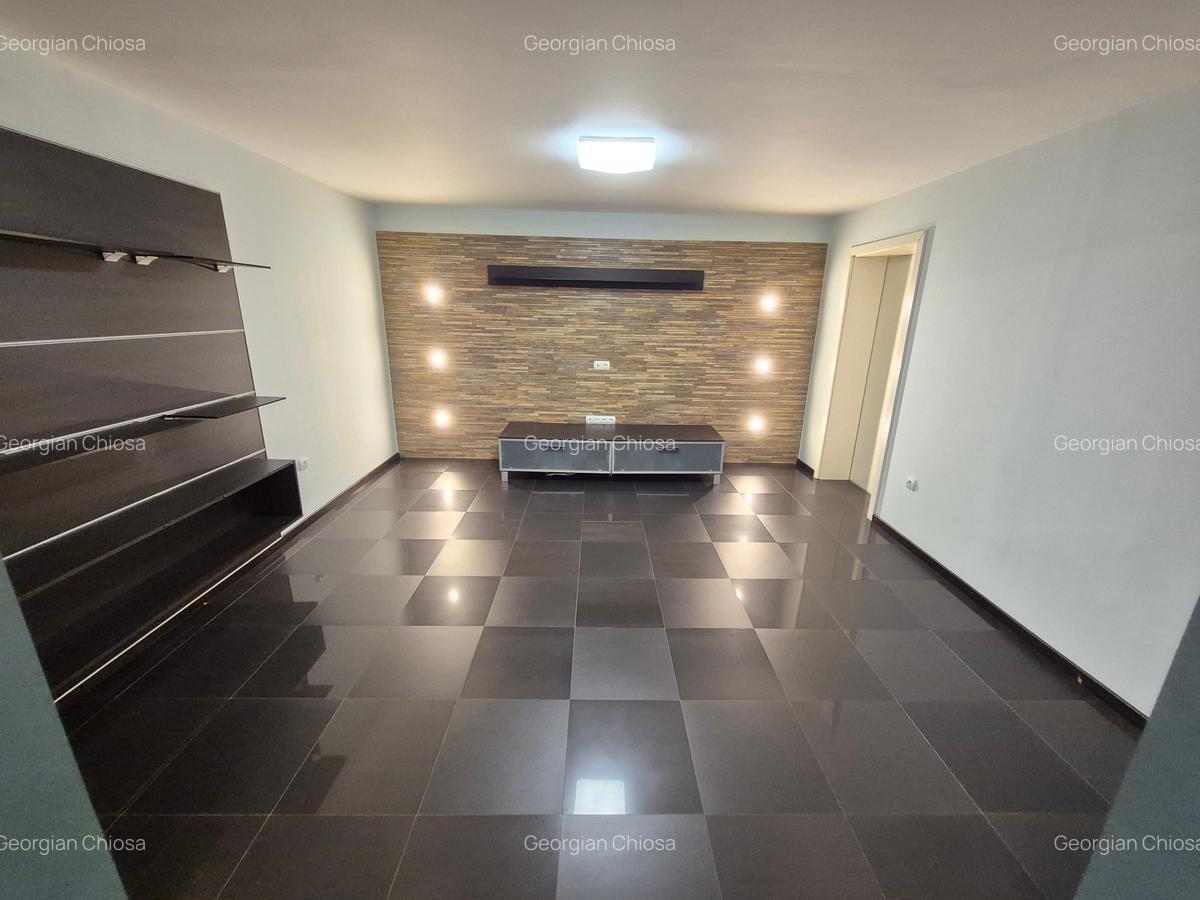 2 Cam-Aradului- 1 Min Iulius Town-68 MP--Balcon-Parter-Centrala--110.000 Euro ! - 9