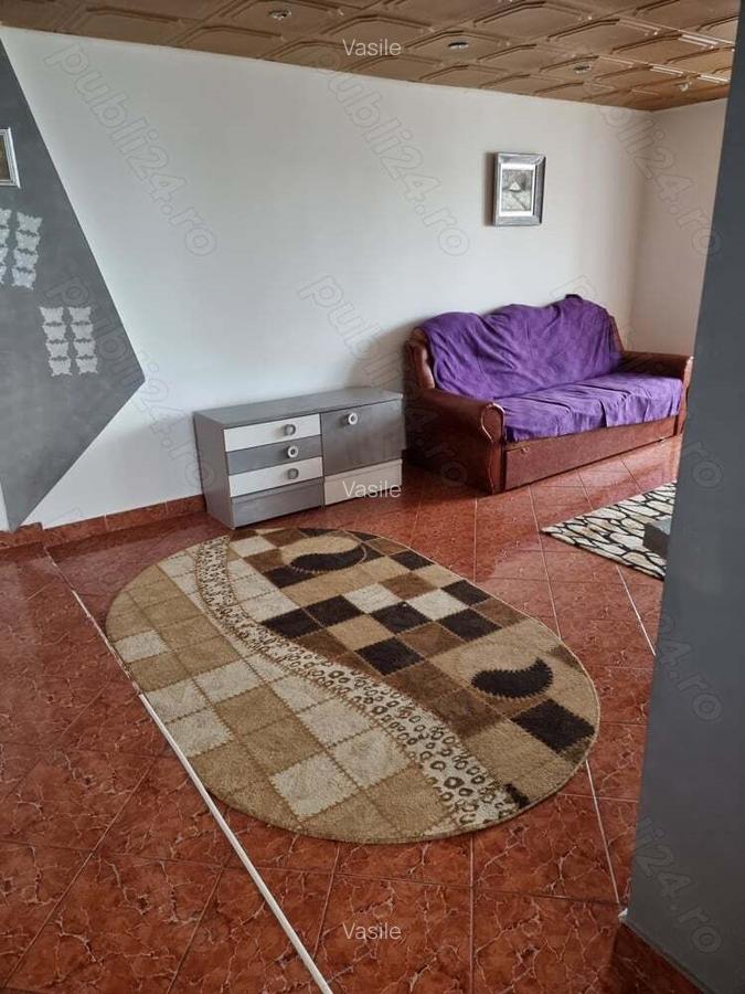 Apartament central de inchiriat in One?ti - 1