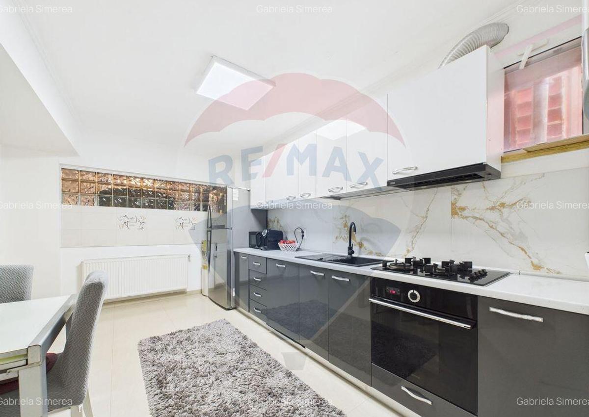 Apartament spatios 4 camere | 122 mp | Damaroaia - 8
