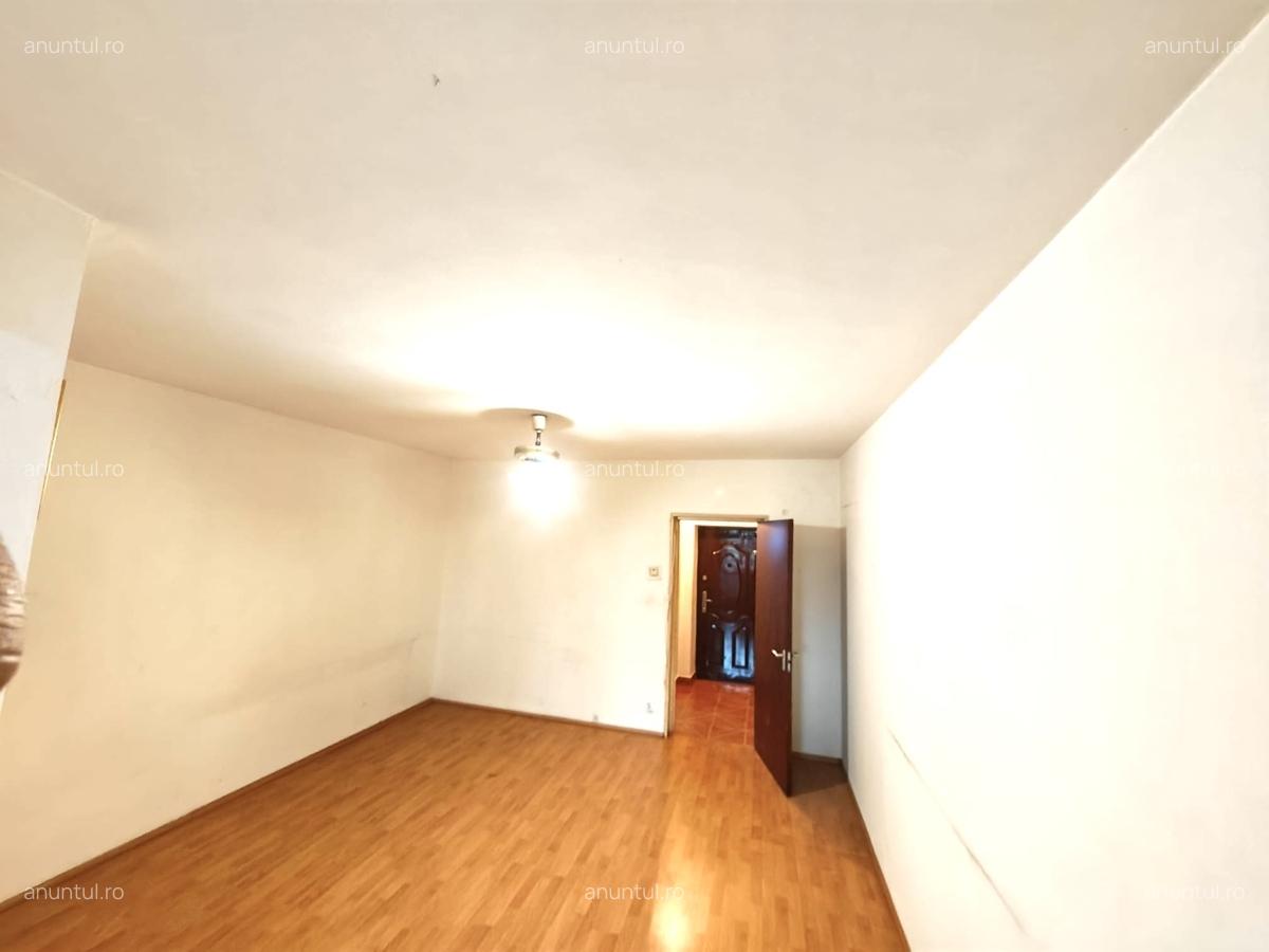 Berceni - Aparatorii Patriei Metrou - 2