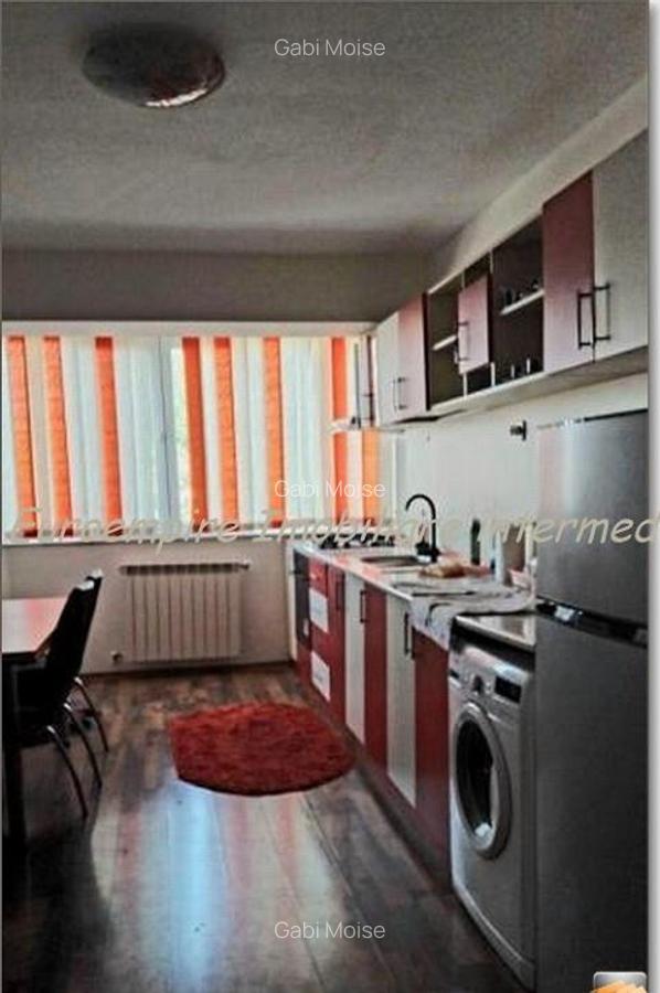 Apartament 2 camere decomandate zona Trocadero - 1