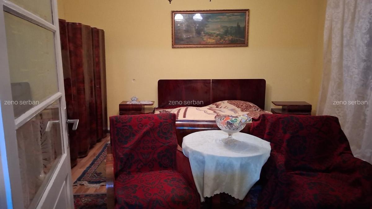 Proprietar vând casă cu grădină două apartamente, Mehala  suprafată totală 739 m - 9