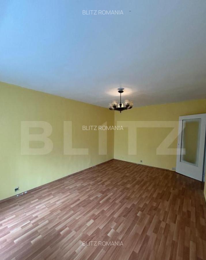 Apartament de vanzare, cu 4 camere, 82 mp, zona Calea Bucure - 3
