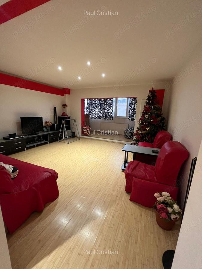 Vand apartament 3 camere central - 1