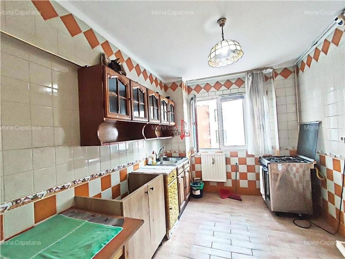 Apartament cu 3 camere decomandat în Tei - 6