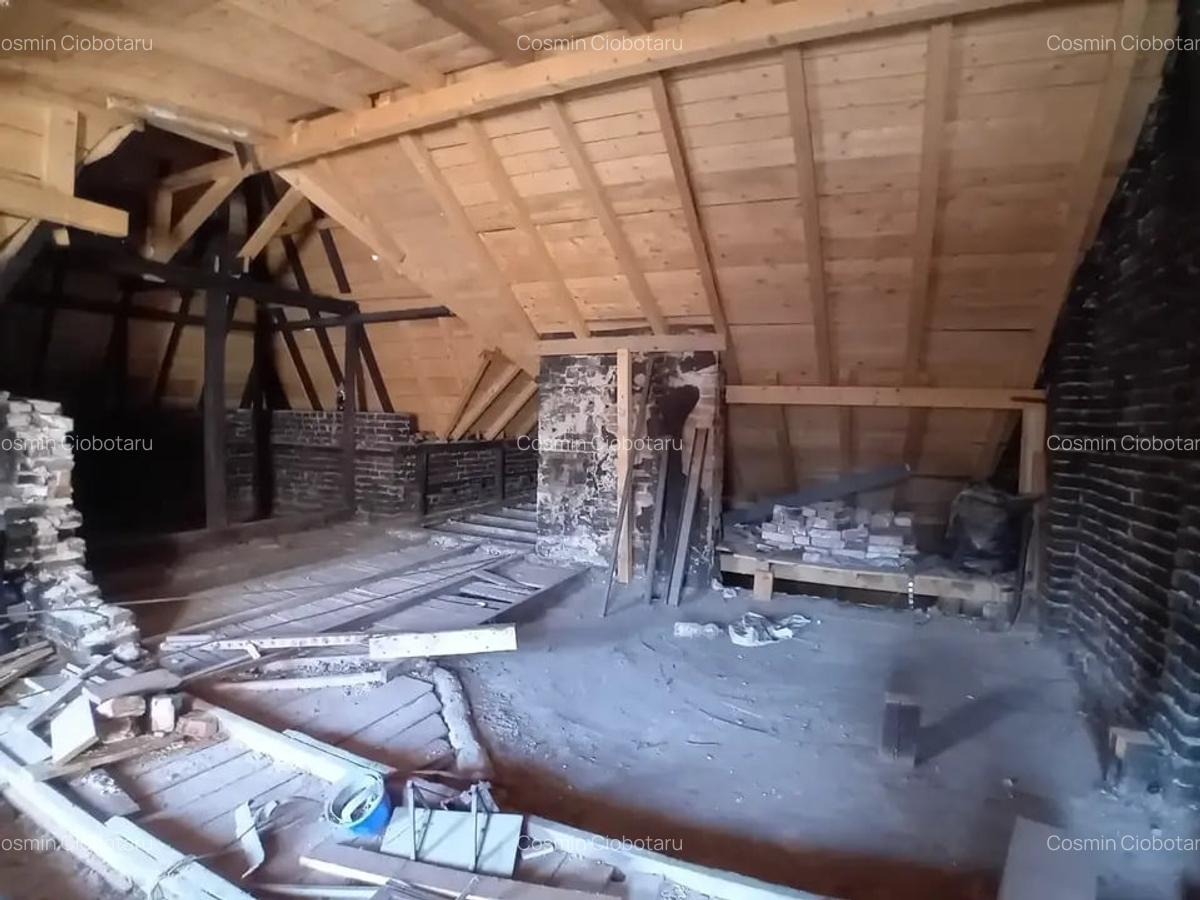 Vilă de Epocă Spatioasă în Zona Vitan Mall - 18