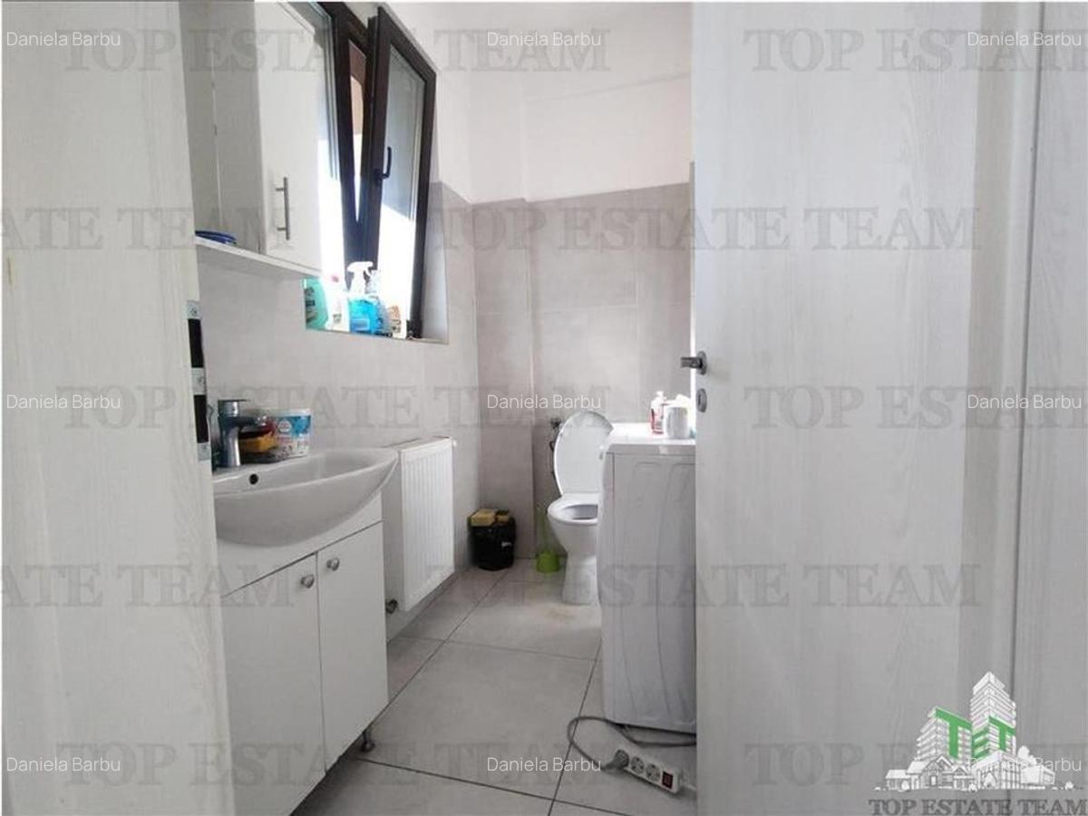 Spatiu comercial modern - 60 mp, cu vizibilitate excelenta, zona Aparatorii Patr - 4