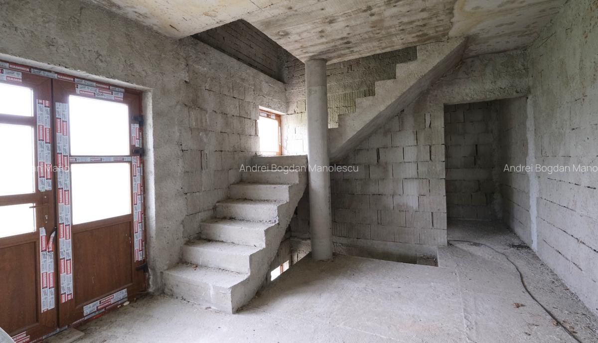 Vanzare vila mare si noua la munte in Cheia judetul Prahova langa padure - 3