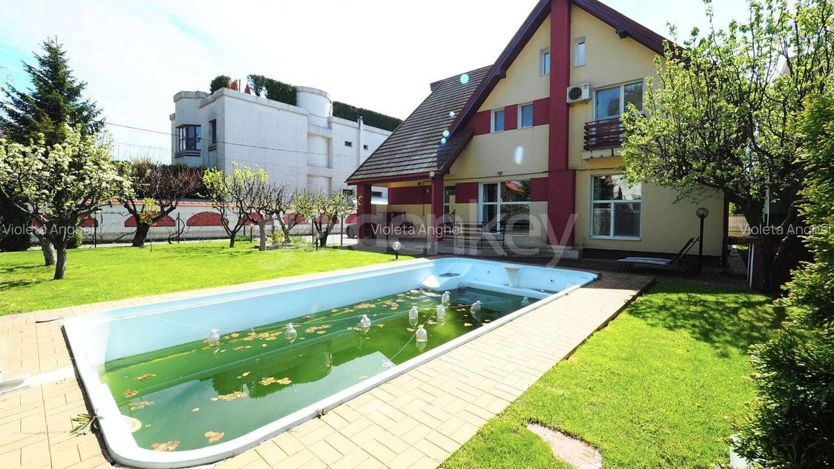Vilă insorita cu 7 camere si piscina - 26