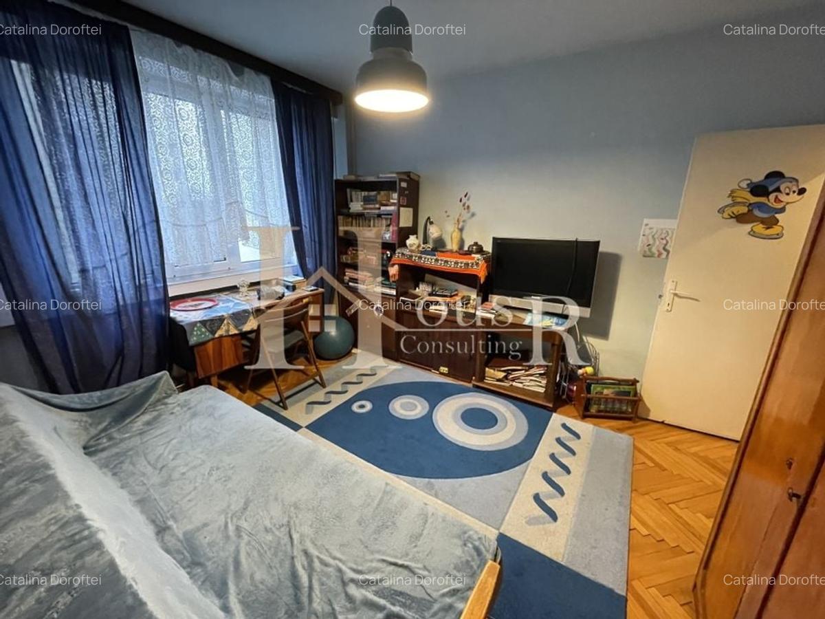 Decomandat. Centrala proprie. Aproape de Piata Unirii - 4