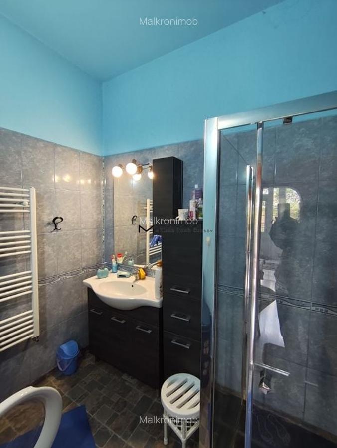 De vânzare: Două apartamente într-un imobil - Parter + Mansardă + Pod - 3