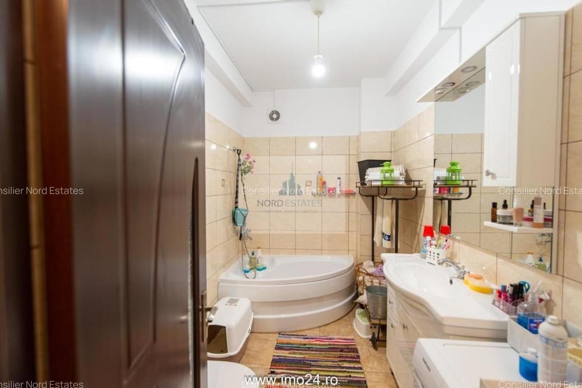 Apartament cu 2 camere decomandat în 1 Mai - 2