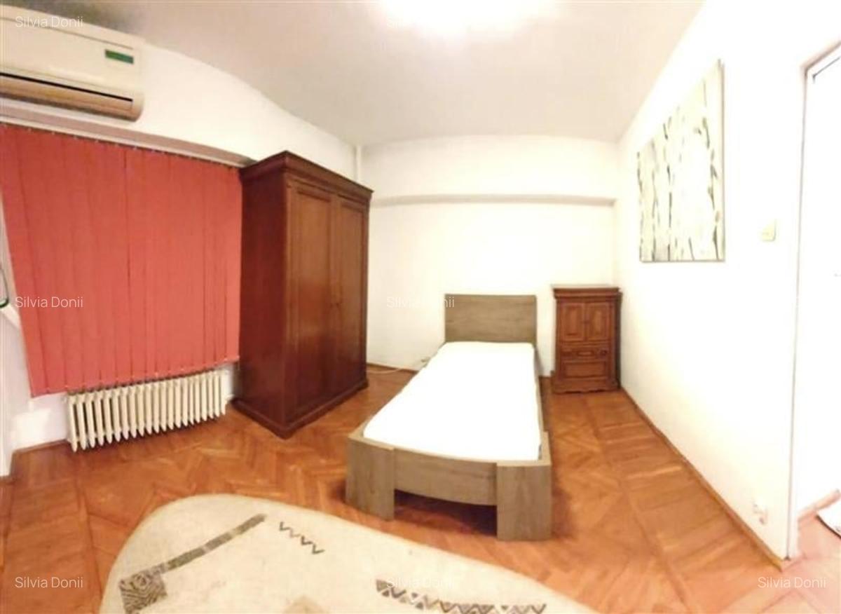 Apartament spatios cu 4 camere - renovat- decomandat - zona Unirii - 3