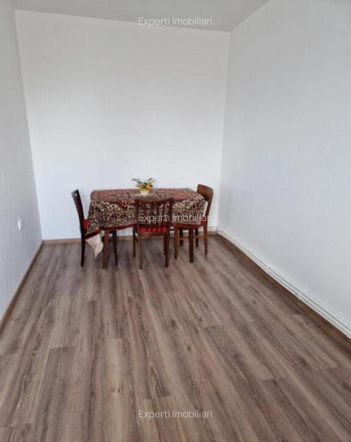 Apartament 3 camere situat in centrul Mangaliei - 8