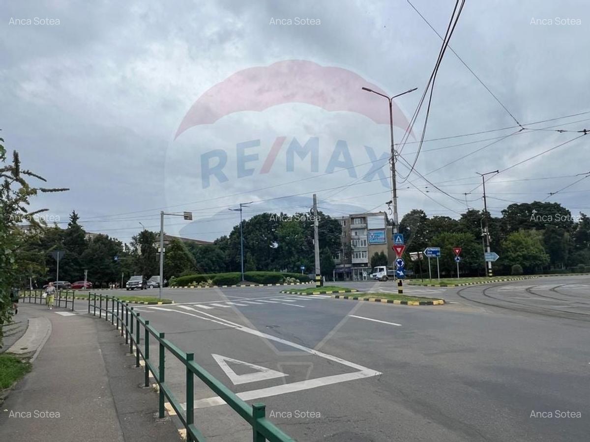 Spatiu comercial de inchiriat 61,80mp, in zona Bdul Dacia - 3