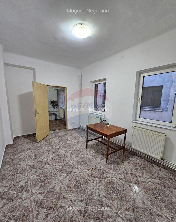 Apartament 2 camere in Vila + magazie 8 mp - sector1 - 1