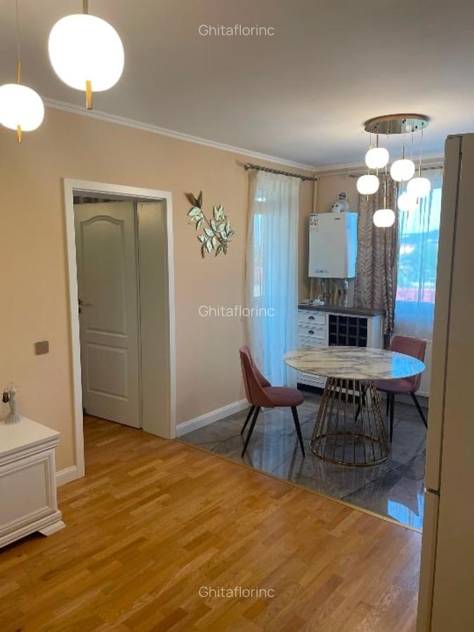 Vand apartament 3 camere, 53 mp, parcare, zona Aqua Park Floresti - 2