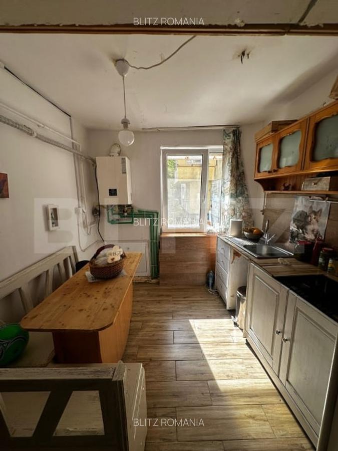 Apartament de vanzare, cu 2 camere, 41mp, zona Botizului. - 1