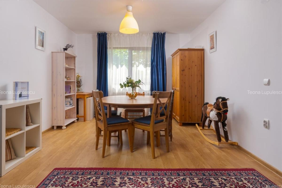 Casă cu 4 camere în Dumbrăvița - 16