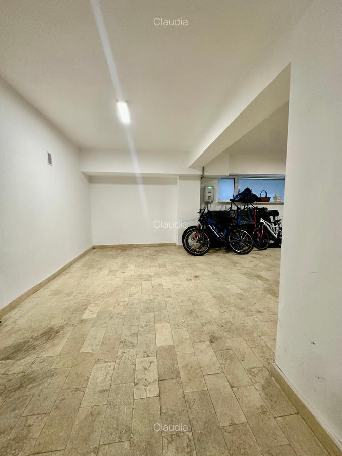 Apartament cu 4 camere decomandat în Primăverii - 5