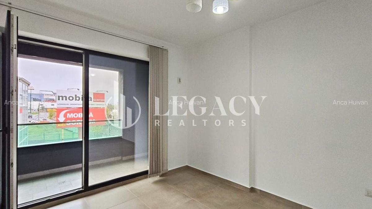 Spatiu birou modern cu 2 locuri de parcare in Grand Beetle Pacurari - 11