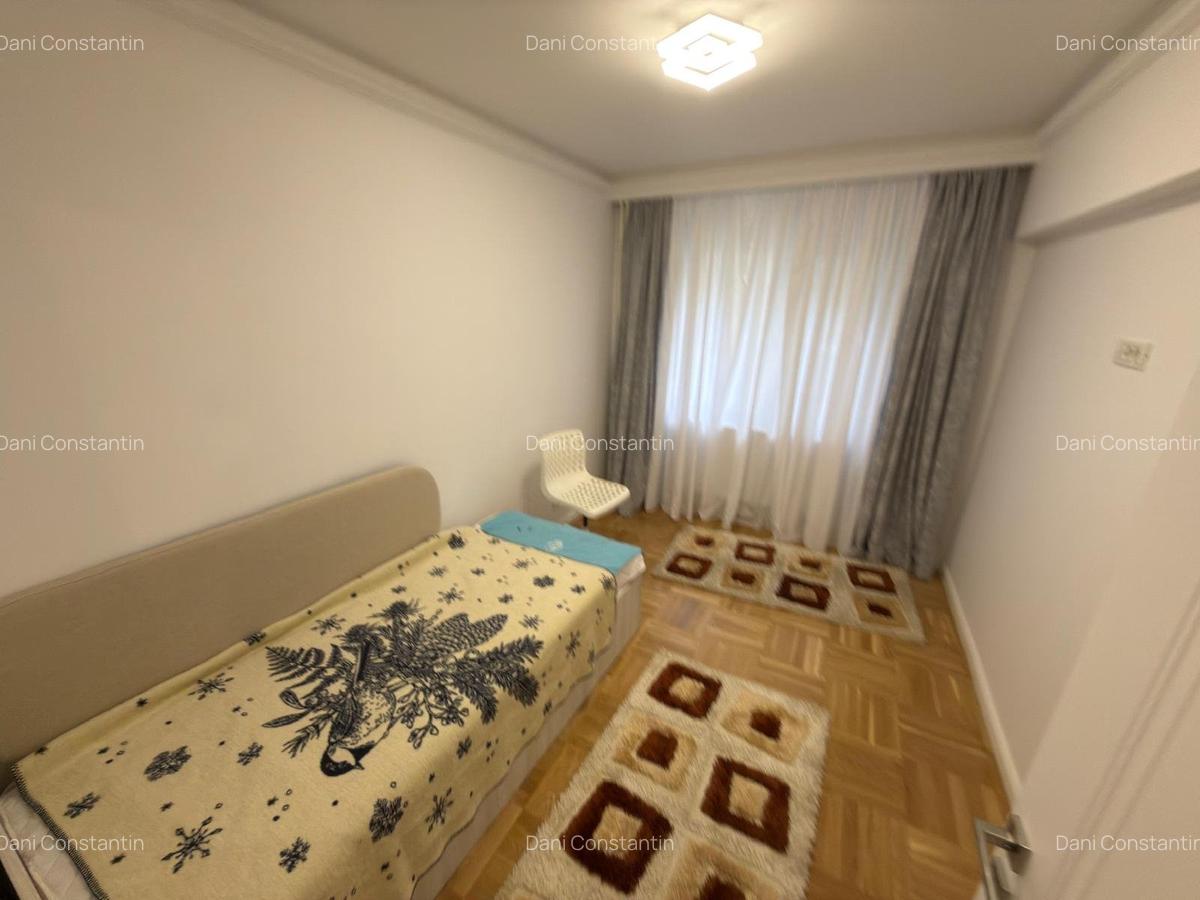 Apartament 4 camere renovat, 10 min Costin Georgian, str. Bodesti, nr. 2 - 10