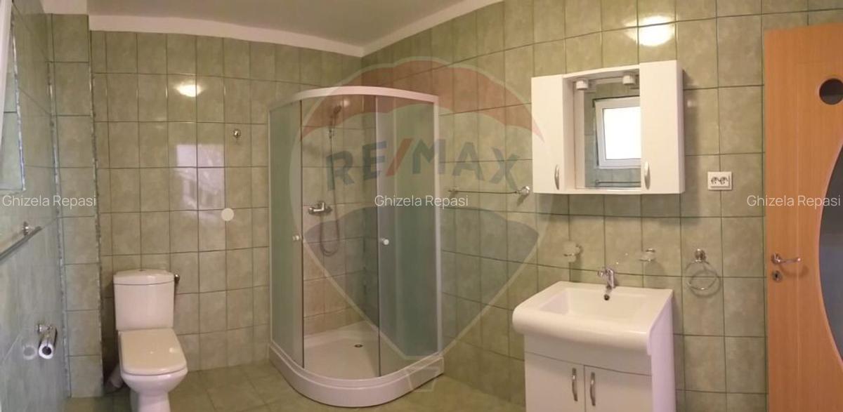 Casa / Vila cu 5 camere de vanzare - 7