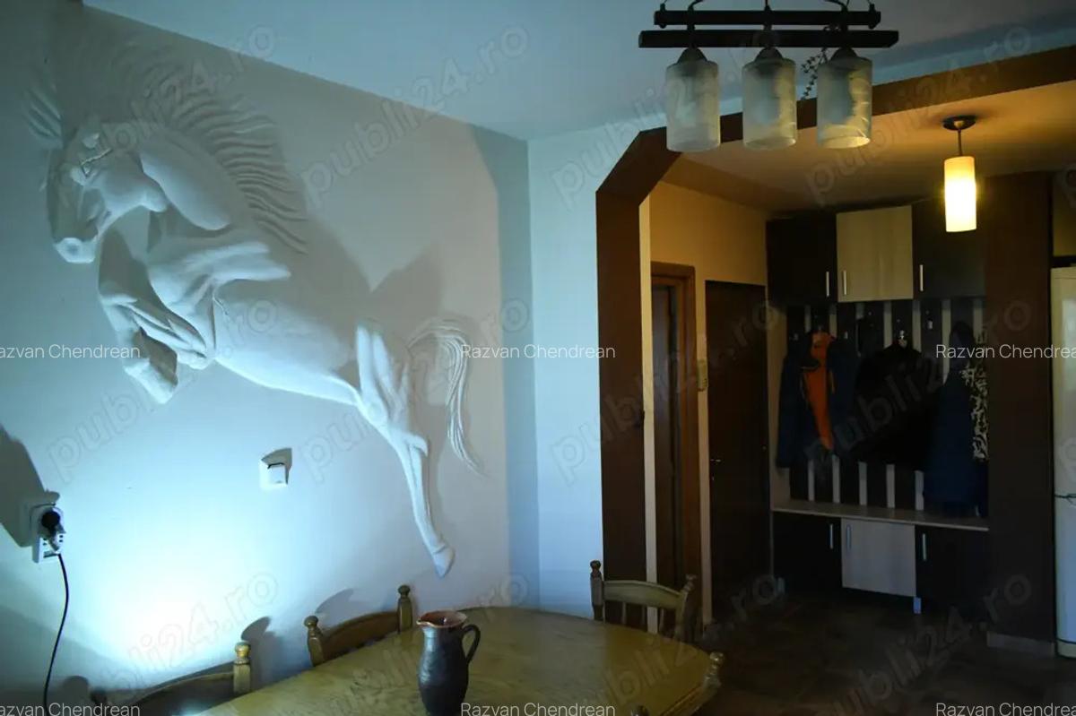 Apartament cu 3 camere utilat, situat in apropierea pie?ei Decebal. - 4