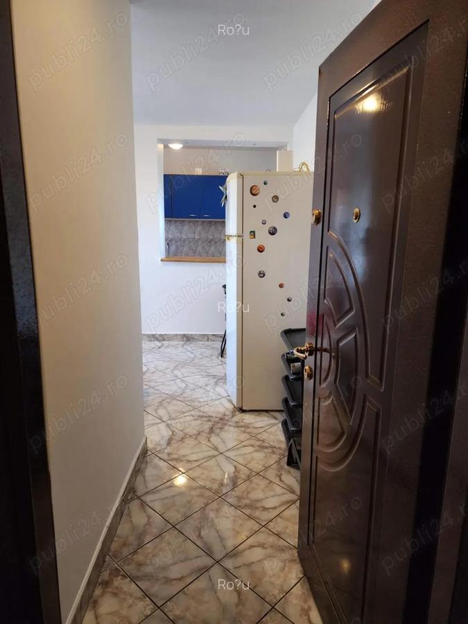 Pia?a Alba Iulia, garsoniera mobilata ?i utilata. - 8