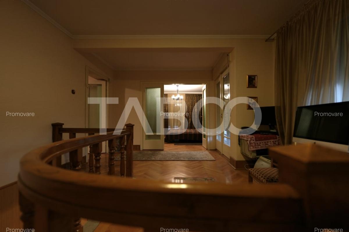 Casa individuala de vanzare cu 5 camere 2 balcoane zona Centrala - 12