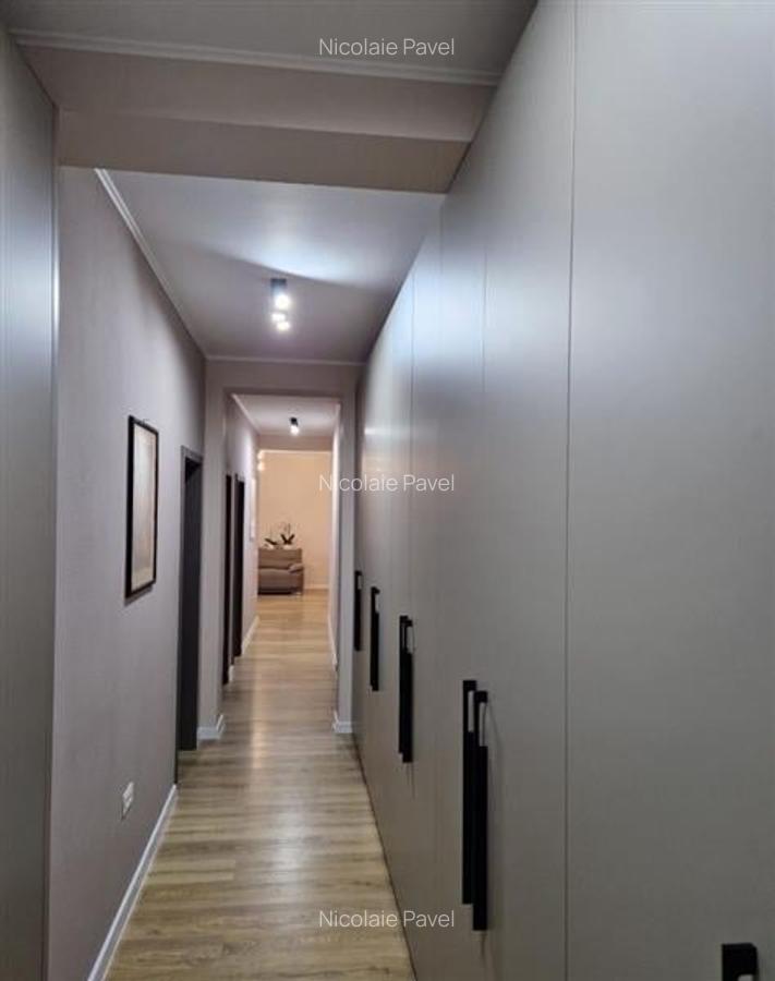 LIVE! Confort si eleganta, design original, curte individuala, terasa acoperita, - 11