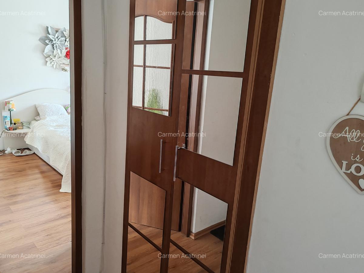 Apartament cu 3 camere decomandat în Răcădău - 9