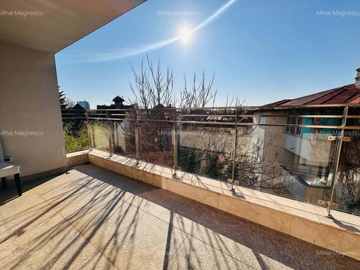 Apartament cu 5 camere decomandat, mobilat în Kiseleff - 12