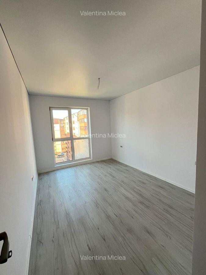Garsoniera etaj intermediar-Militari Residence-Comision 0% - 4